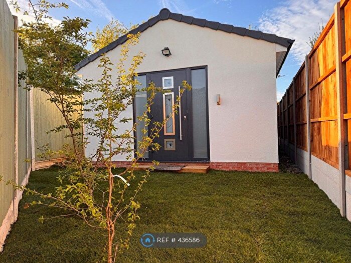 1 Bedroom Bungalow To Rent In Westfields Road, London, W3