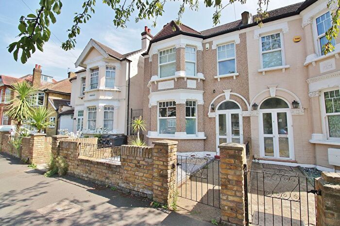 4 Bedroom Semi-detached House For Sale In Witham Road, Isleworth, TW7