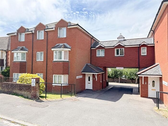 2 Bedroom Flat To Rent In Amherst Road, Bexhill-On-Sea, TN40