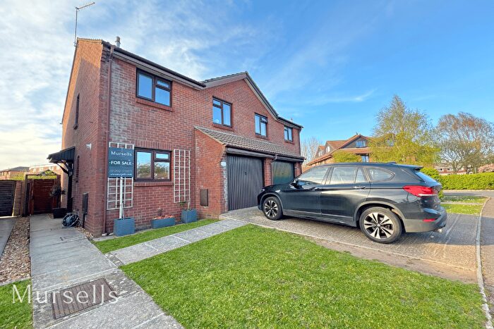 3 Bedroom Semi-Detached House For Sale In Chorley Close, Poole, BH15