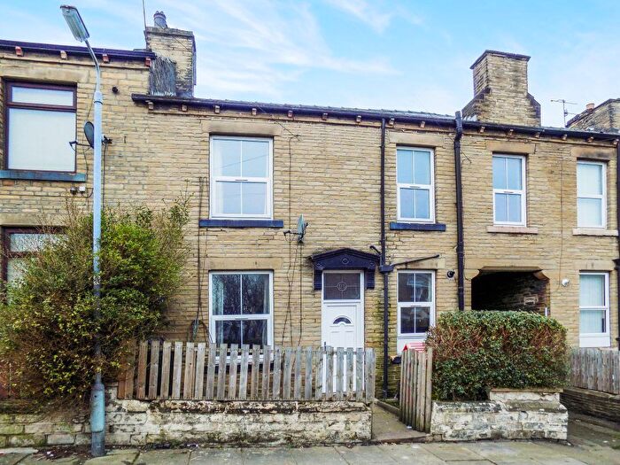 2 Bedroom Terraced House To Rent In Paley Terrace, East Bowling, BD4