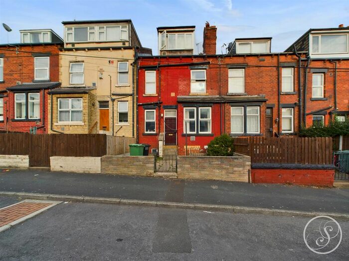 2 Bedroom Terraced House For Sale In Raincliffe Street, Leeds, LS9