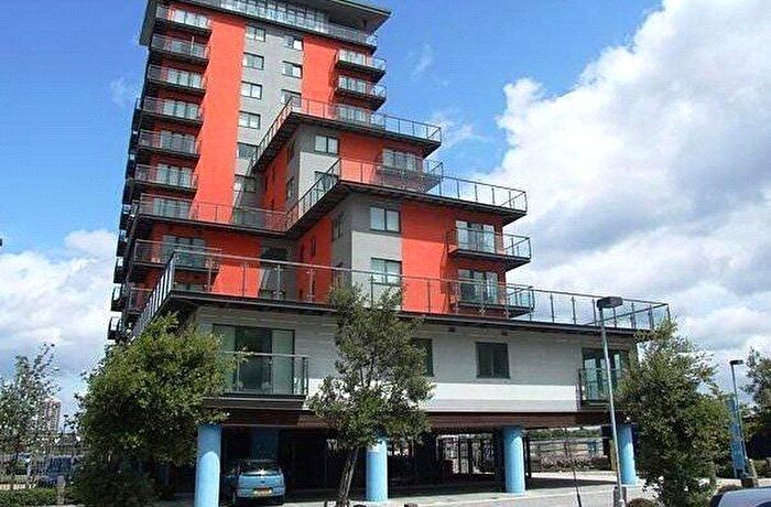2 Bedroom Flat To Rent In Jigger Mast House, London, SE18