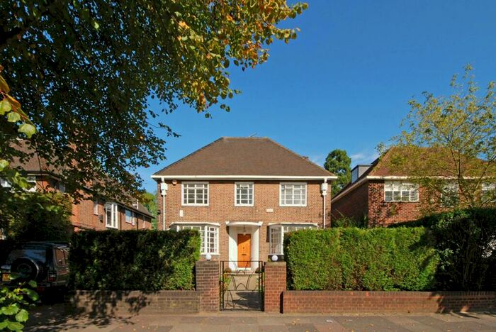 4 Bedroom House To Rent In Lyttelton Road, Hampstead Garden Suburb, London, N2