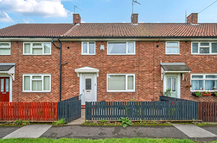 2 Bedroom Terraced House For Sale In Farlington Close, Hull, HU9