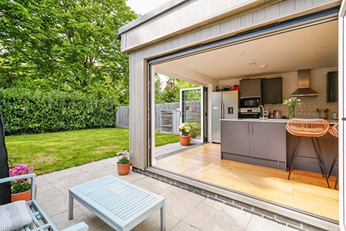 3 Bedroom Detached House For Sale In Bints Place, Northmoor, Witney, OX29