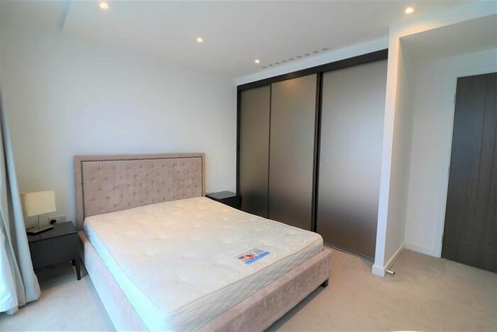 1 Bedroom Flat For Sale In Chronicle Tower, B City Road, London, EC1V