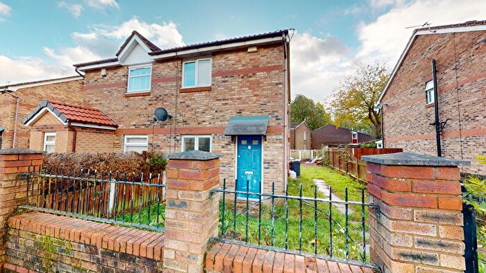2 Bedroom Semi-Detached House To Rent In Barnby Avenue, Allerton, Bradford, BD8