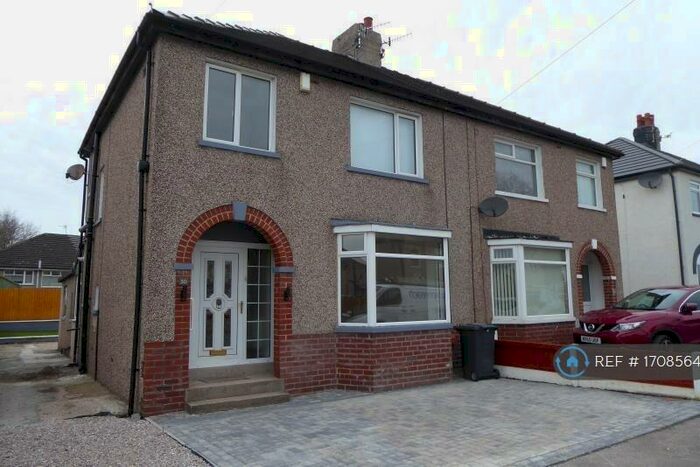 3 Bedroom Semi-Detached House To Rent In Needham Avenue, Morecambe, LA4