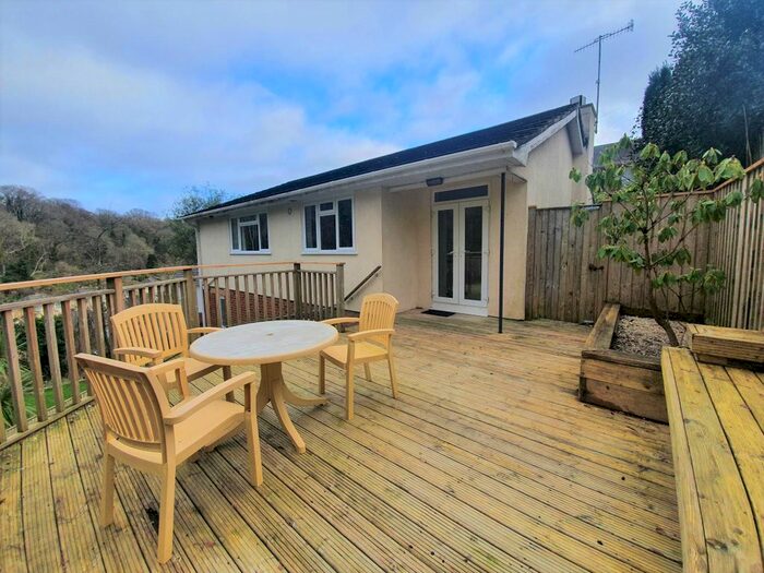 2 Bedroom Bungalow To Rent In Cary Road, Preston, Paignton, TQ3