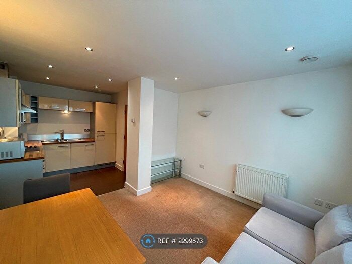 1 Bedroom Flat To Rent In Adriatic Apartments, London, E16