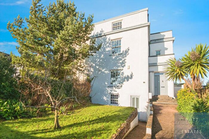 6 Bedroom Semi-Detached House For Sale In Salterton Road, Exmouth, EX8