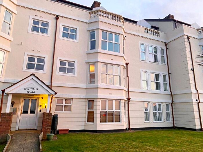 2 Bedroom Apartment For Sale In Craig Y Don Parade, Llandudno, Conwy, LL30