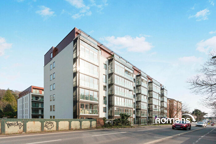 2 Bedroom Flat To Rent In Farnborough Road, Farnborough, Hampshire, GU14