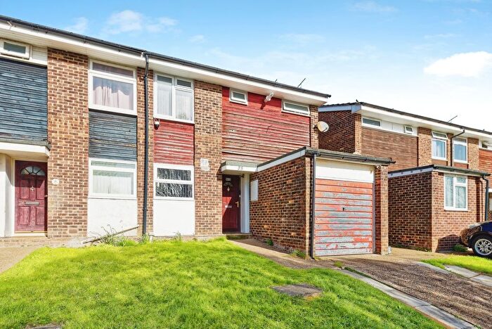 3 Bedroom Semi Detached House For Sale In Headcorn Drive, Canterbury, Kent, CT2