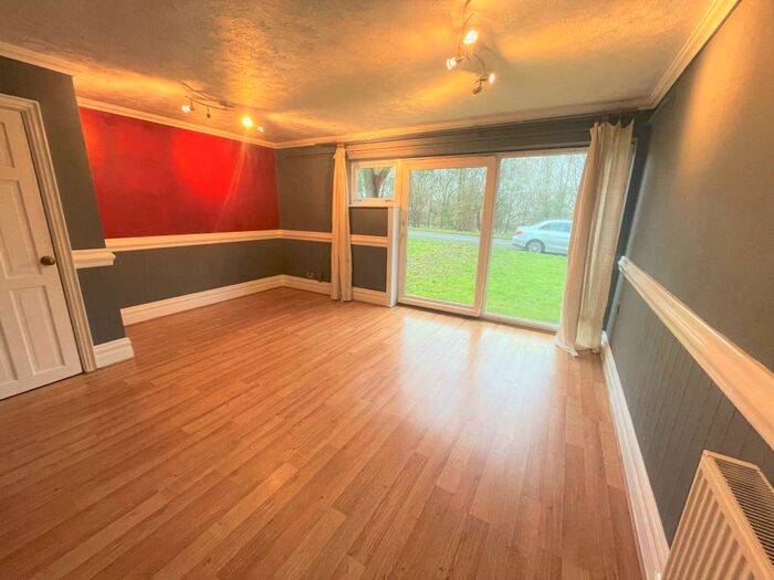 3 Bedroom Detached House To Rent In Buckingham Gate, Eaglestone, Milton Keynes, MK6