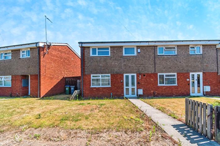 2 Bedroom End Terrace House For Sale In College Close, Wednesbury, WS10