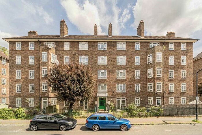 3 Bedroom Flat To Rent In Homerton Road, London, E9