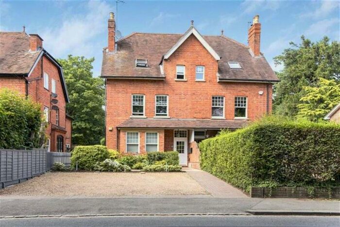 1 Bedroom Apartment To Rent In Woodcote Road, Reading, RG4