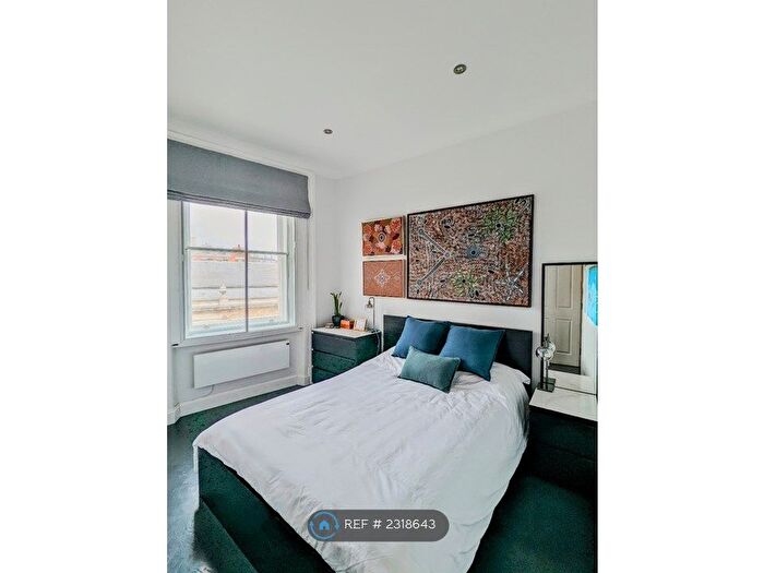 1 Bedroom Flat To Rent In West Smithfield, London, EC1A