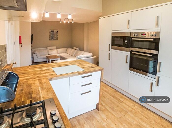 4 Bedroom Flat To Rent In Marchmont, Marchmont, EH9