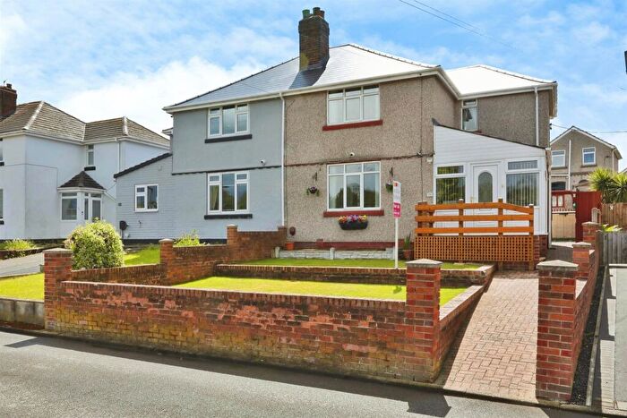 3 Bedroom Semi-Detached House For Sale In Steadfolds Lane, Thurcroft, Rotherham, S66