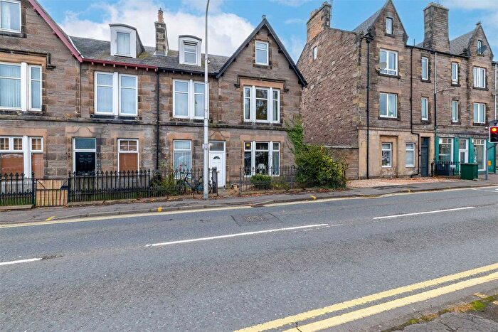 2 Bedroom Flat For Sale In Priory Place, Perth, Perth And Kinross, PH2