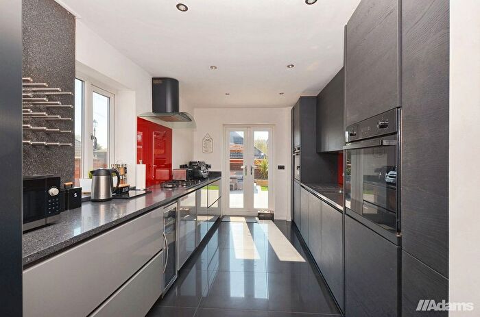 5 Bedroom Detached House For Sale In Lady Richeld Close, Sandymoor, WA7