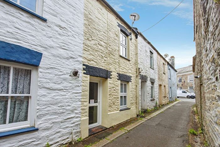 2 Bedroom Terraced House For Sale In Westbourne Lane, Liskeard, Cornwall, PL14