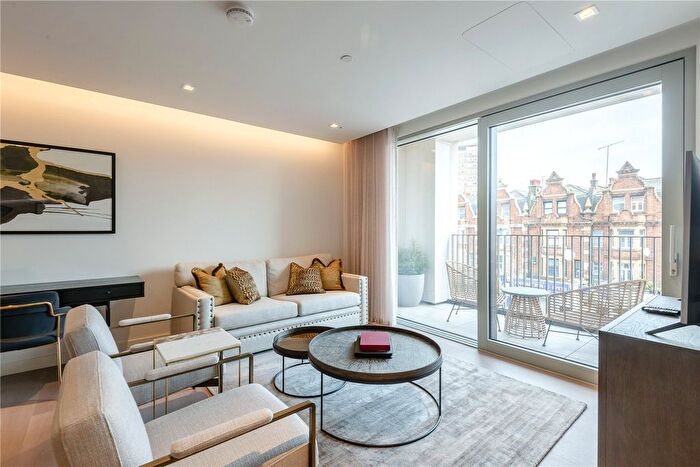 1 Bedroom Flat To Rent In Garrett Mansions, Edgeware Road, London, W2