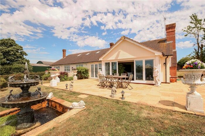 4 Bedroom Bungalow For Sale In Le Bourg Des Templiers Shuthonger, Tewkesbury, Gloucestershire, GL20