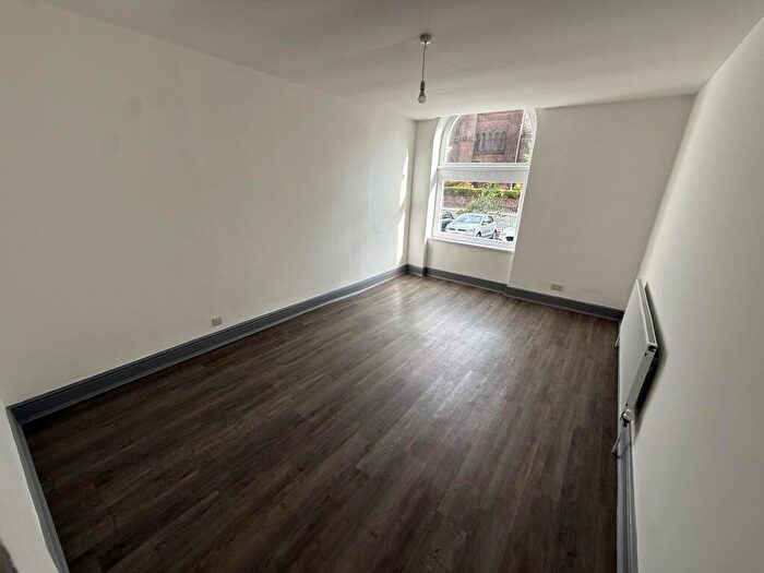 1 Bedroom Flat To Rent In Princes Road, L8