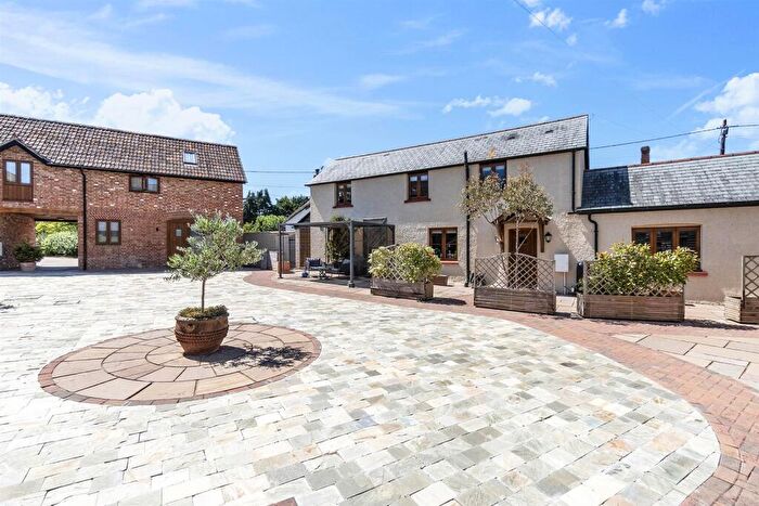 2 Bedroom Detached House For Sale In Colestocks Barns, Colestocks, Honiton, EX14