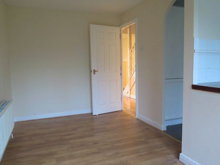 4 Bedroom Terraced House To Rent In Metford Crescent, Enfield, EN3