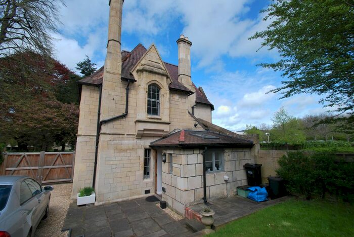2 Bedroom Lodge To Rent In Wood, Lower Bristol Road, Bath, BA2
