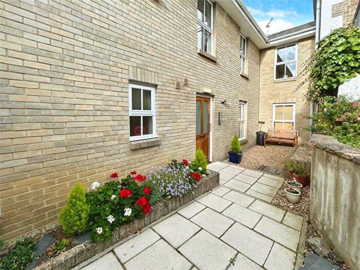 3 Bedroom Apartment For Sale In East Hill Road, Ryde, Isle Of Wight, PO33