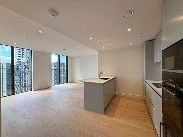 1 Bedroom Apartment To Rent In Harcourt Tower, Marsh Wall, Canary Wharf, E14