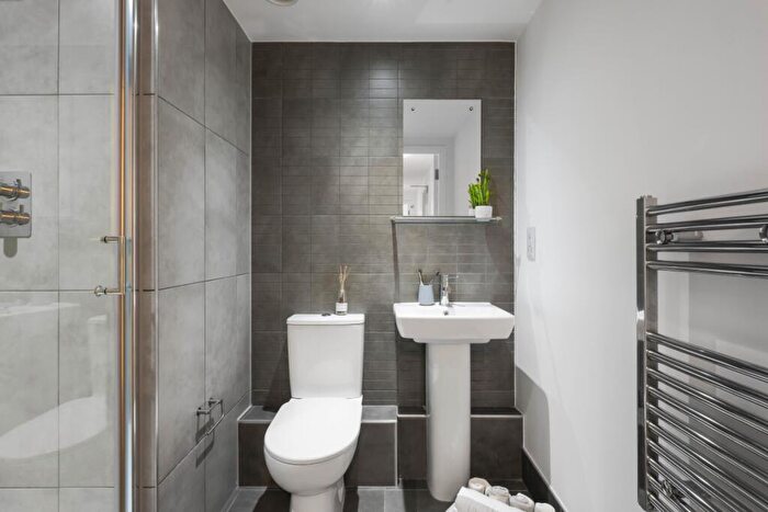 2 Bedroom Flat To Rent In Grayson Street Liverpool, L1