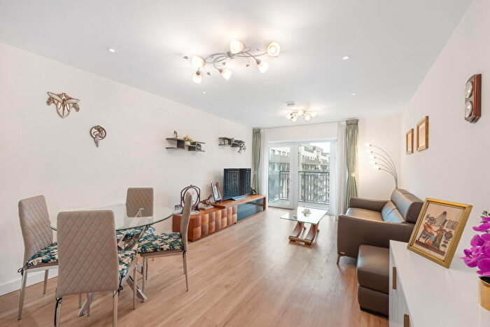 3 Bedroom Flat For Sale In Fermont House, Beaufort Square, NW9