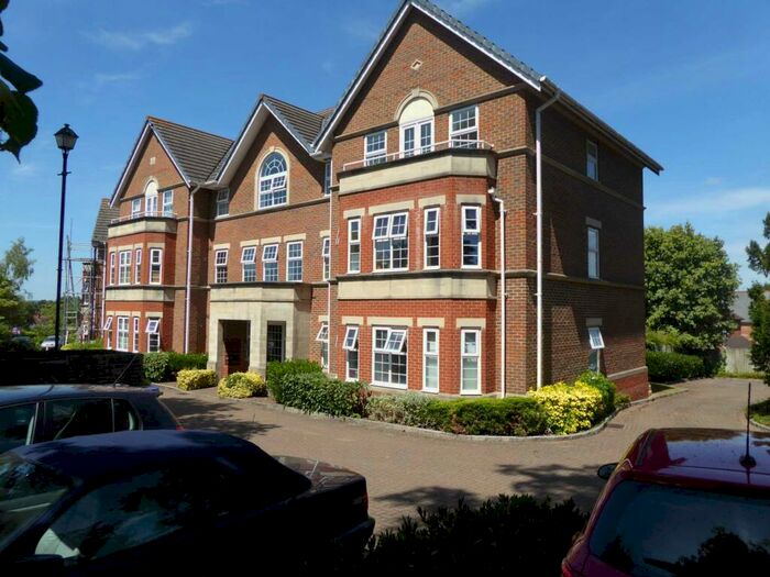 2 Bedroom Flat To Rent In Wokingham Road, Reading, RG6