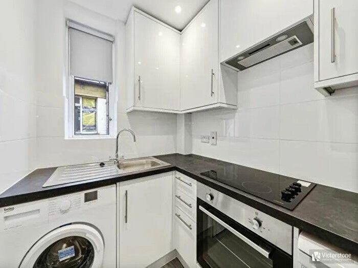 1 Bedroom Flat To Rent In Flat, Warren Court, Euston Road, London, NW1