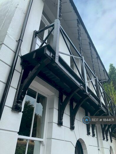 1 Bedroom Flat To Rent In Castle Hill, Maidenhead, SL6