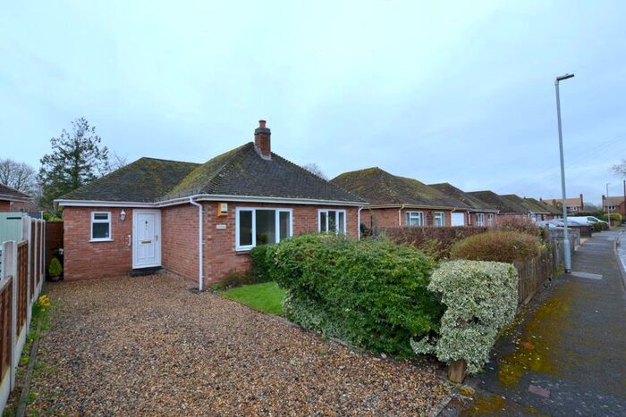 2 Bedroom Bungalow To Rent In Hall Green Close, Malvern, WR14