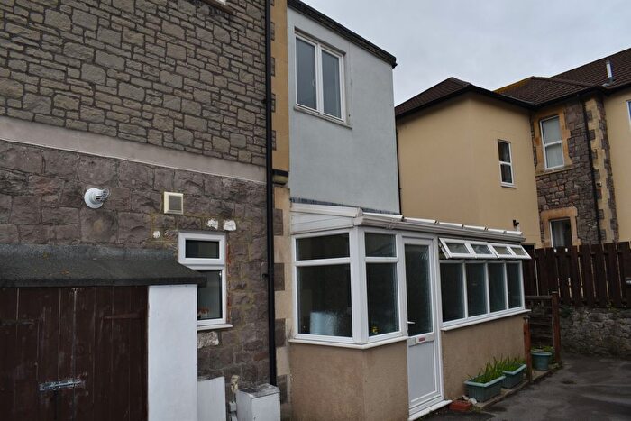 2 Bedroom Flat To Rent In Beaconsfield Road, Weston-Super-Mare, BS23