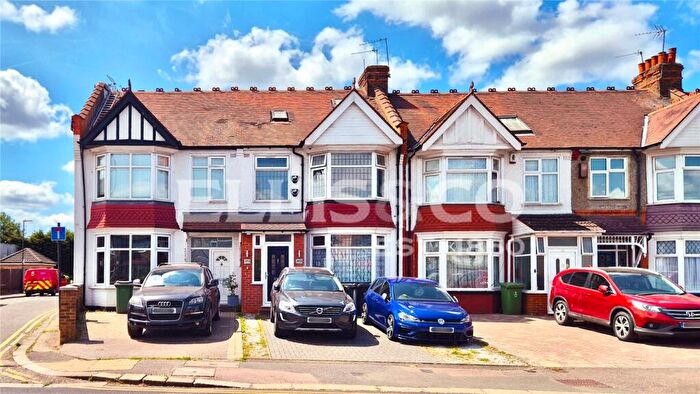 2 Bedroom Maisonette To Rent In Pinner Road, Harrow, HA1