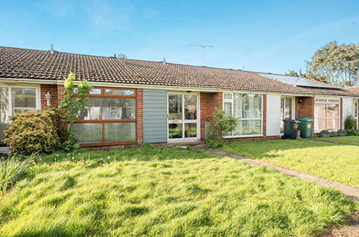 2 Bedroom Bungalow For Sale In Westfield, Bognor Regis, West Sussex, PO22