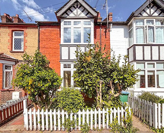 2 Bedroom Terraced House To Rent In Clifton Road, Watford, WD18