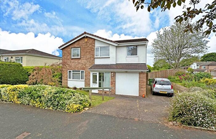 4 Bedroom Detached House For Sale In Winslade Park Avenue, Clyst St. Mary, EX5