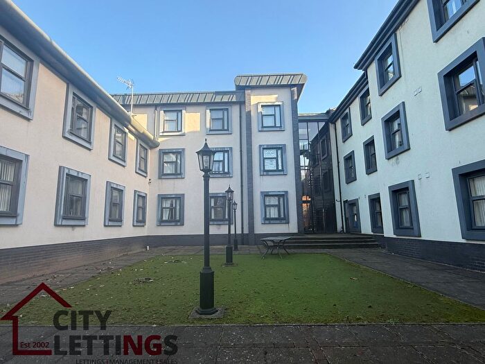 4 Bedroom Flat To Rent In Ilkeston Road, Nottingham, NG7