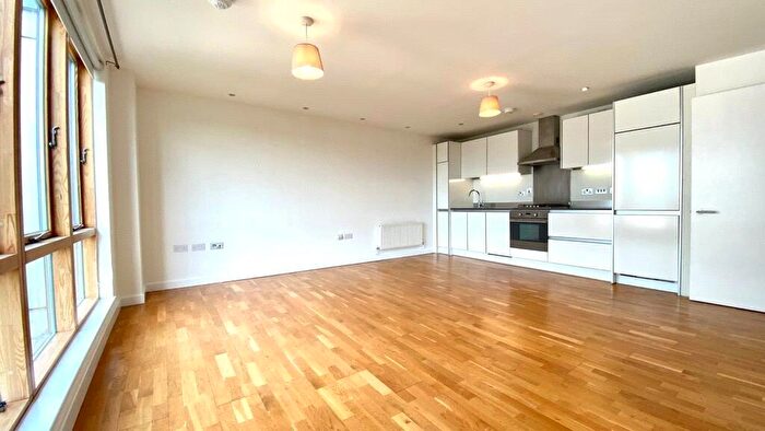 1 Bedroom Apartment To Rent In Hermitage, Chatham Street, Reading, Berkshire, RG1